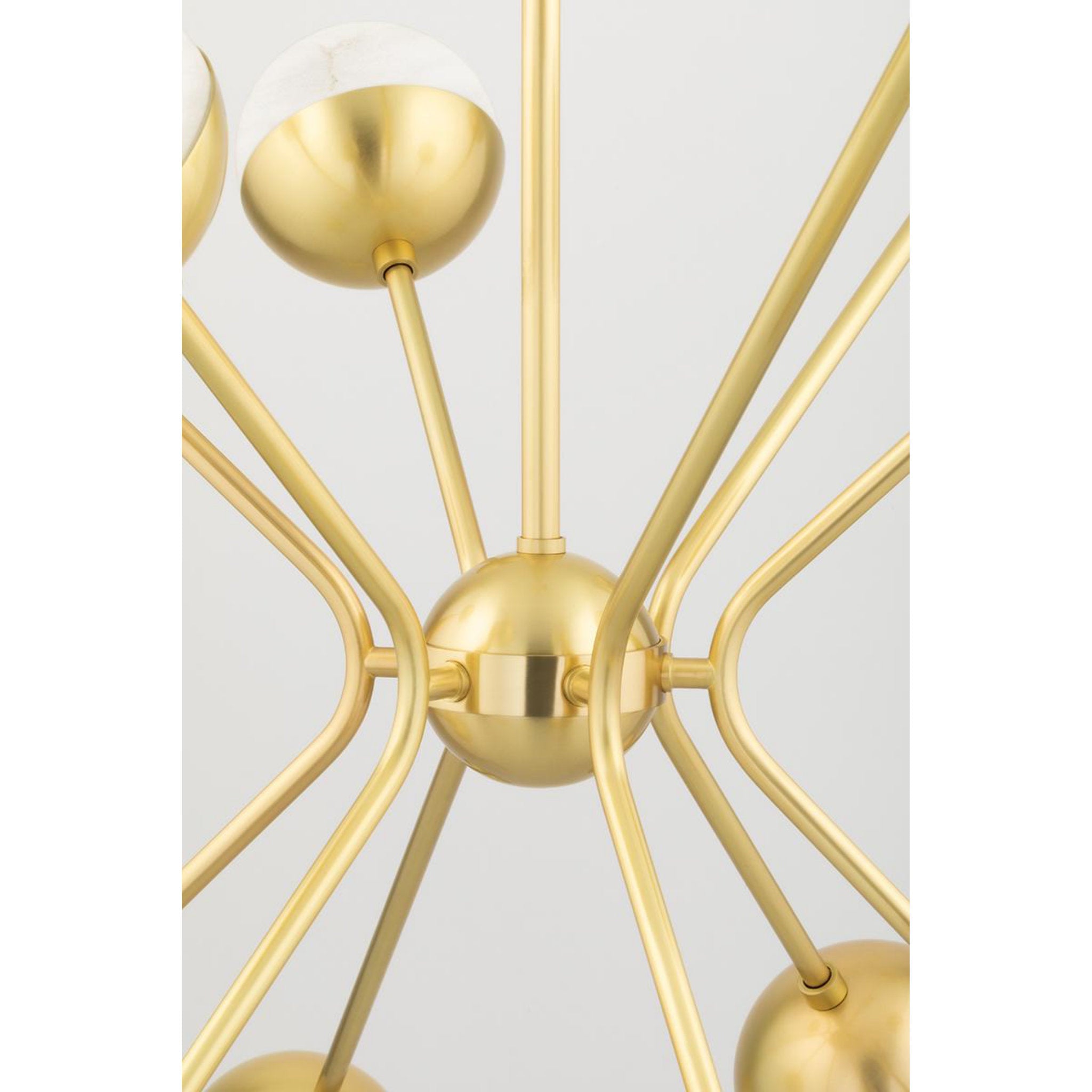 Saratoga 16 Light Chandelier in Aged Brass