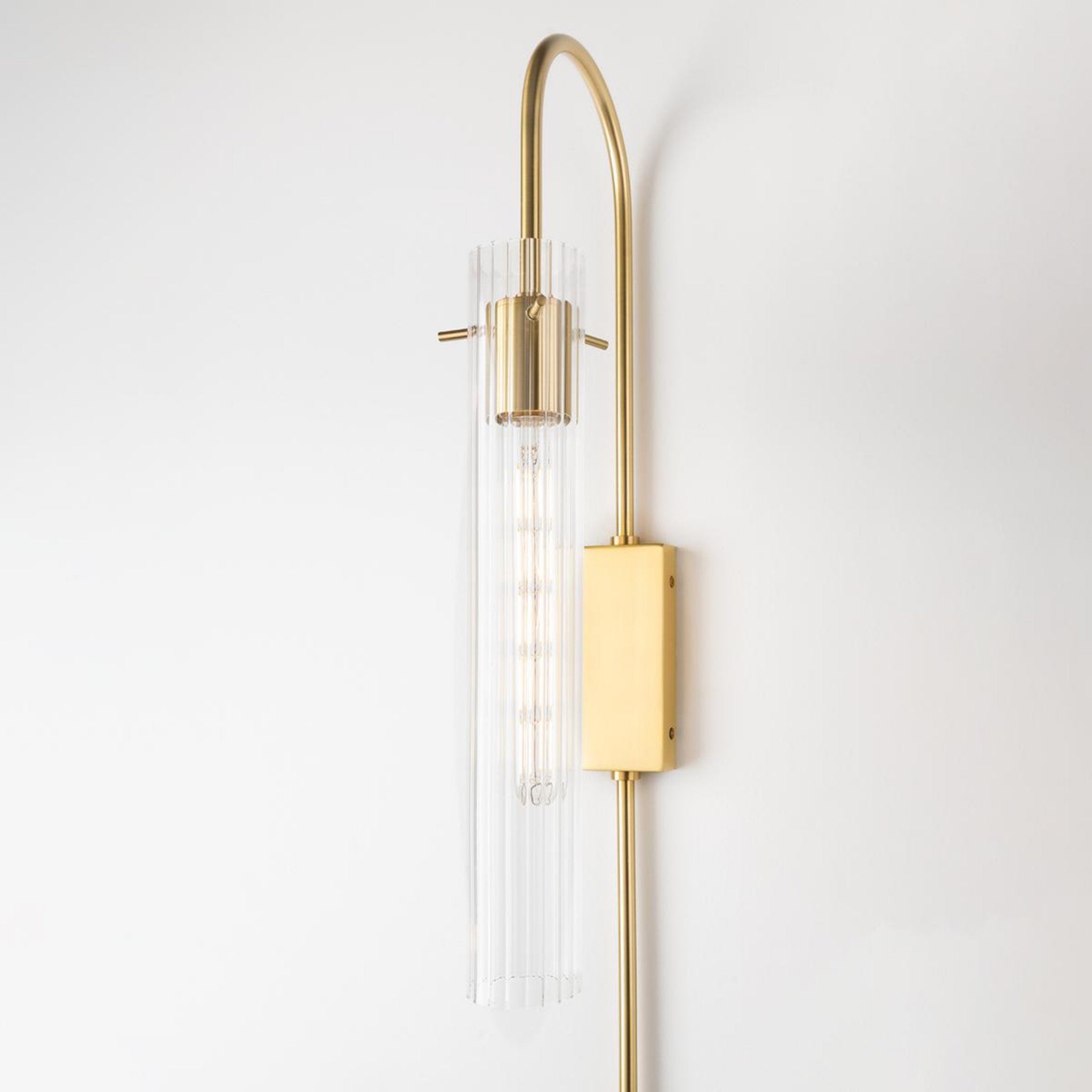 Nettie 1-Light Plug-in Sconce in Aged Brass